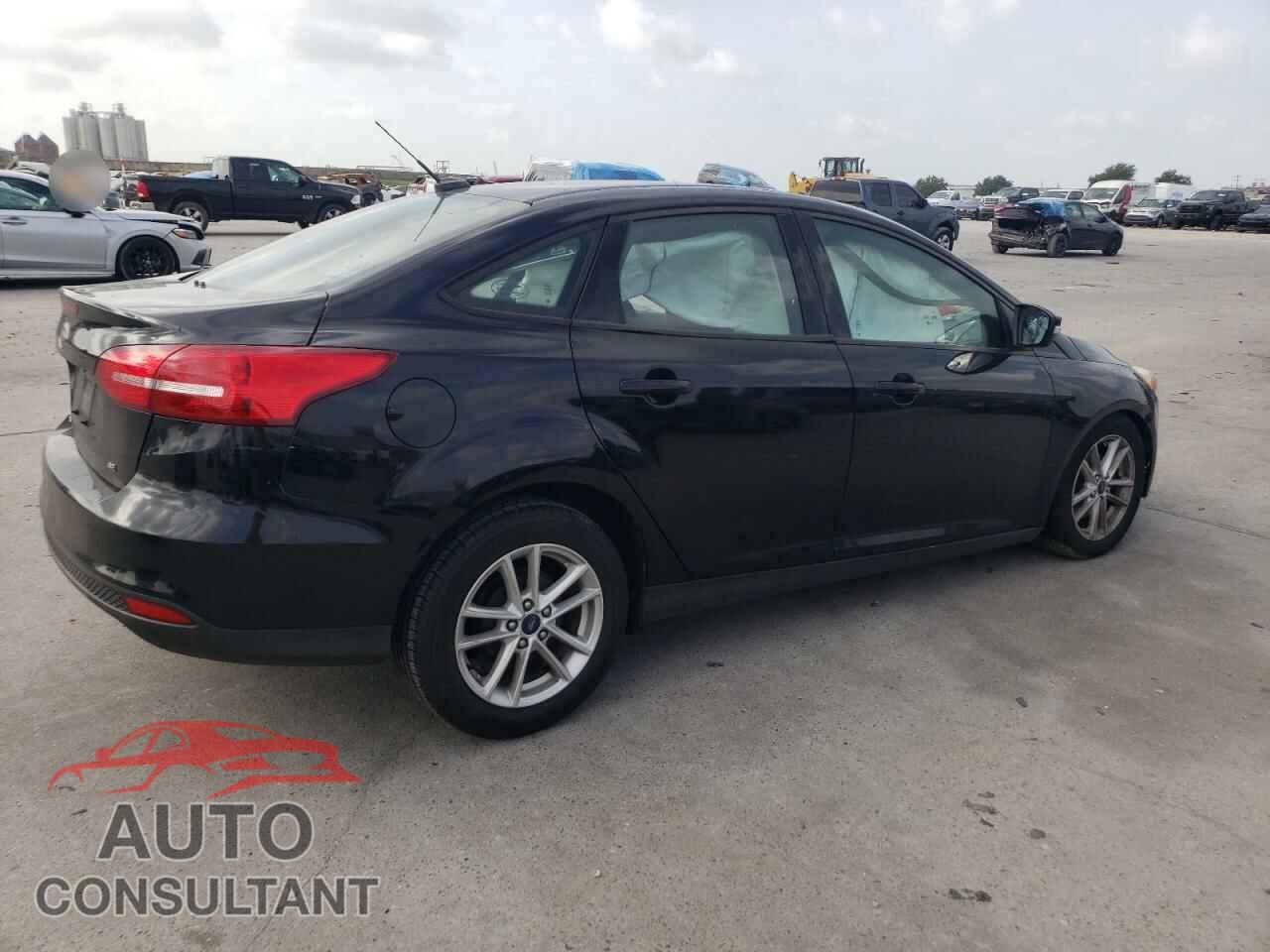 FORD FOCUS 2017 - 1FADP3F23HL304785