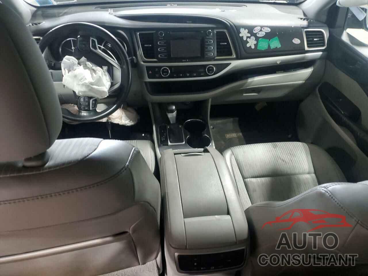 TOYOTA HIGHLANDER 2015 - 5TDBKRFH5FS182367