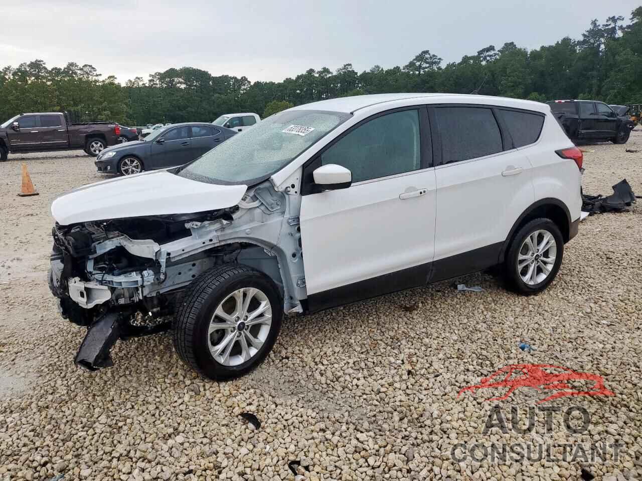 FORD ESCAPE 2019 - 1FMCU9GD0KUB38403