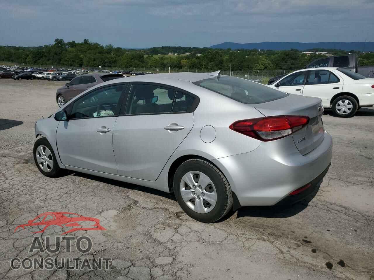 KIA FORTE 2018 - 3KPFL4A72JE194012