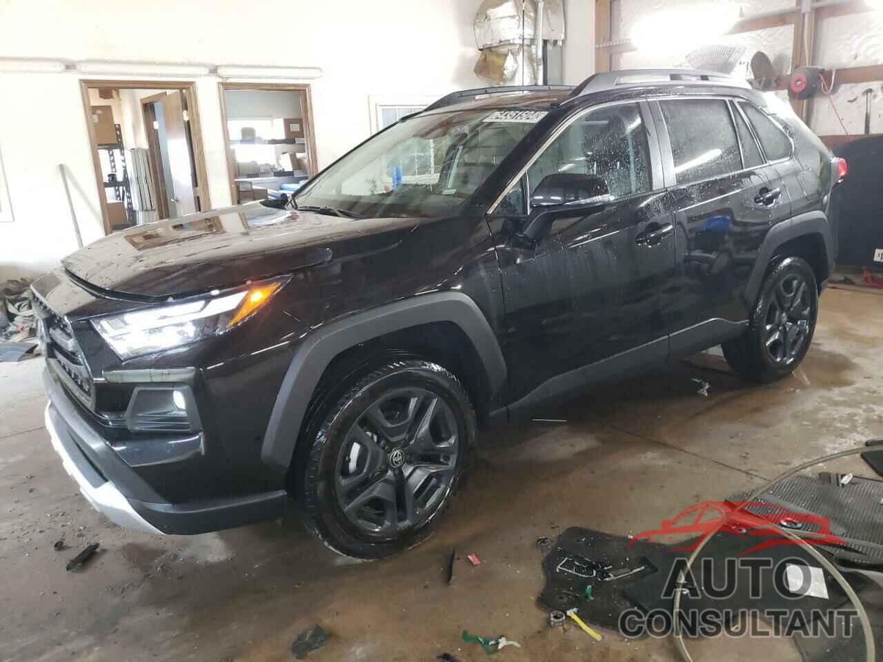 TOYOTA RAV4 2023 - 2T3J1RFV1PW364233