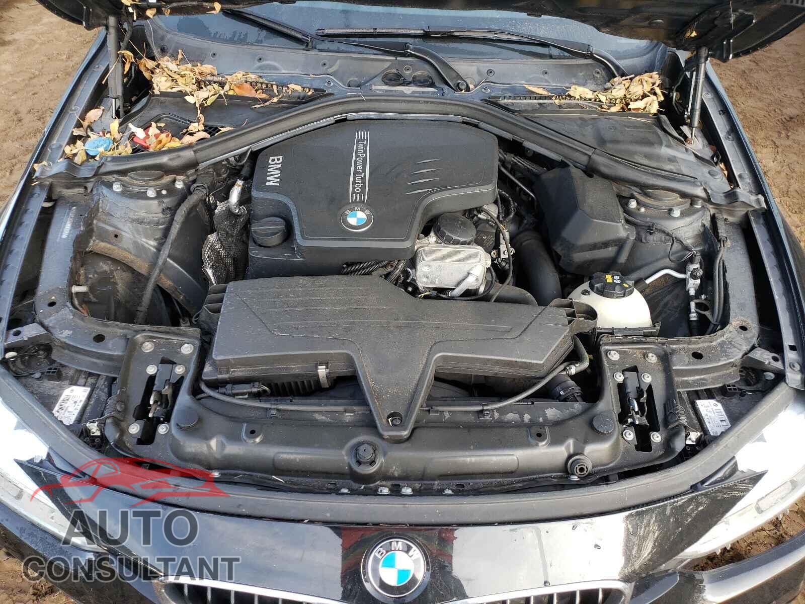 BMW 3 SERIES 2016 - WBA8E3G52GNU05357