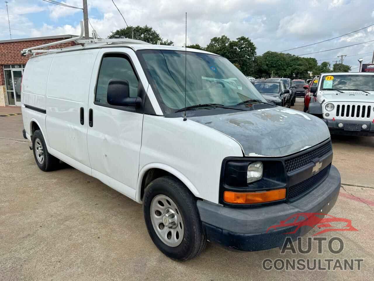 CHEVROLET EXPRESS 2013 - 1GCSGAFX9D1123200