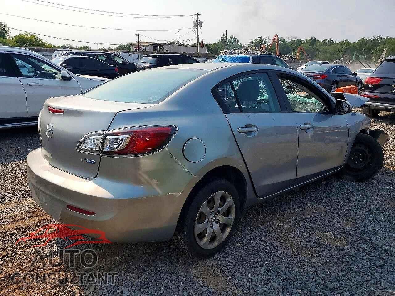 MAZDA 3 2013 - JM1BL1UP2D1833263