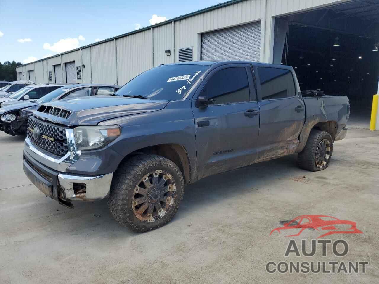 TOYOTA TUNDRA 2018 - 5TFDW5F15JX696604