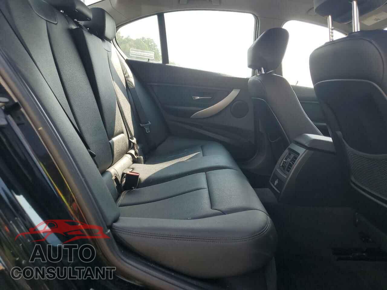 BMW 3 SERIES 2013 - WBA3B3C51DF542840