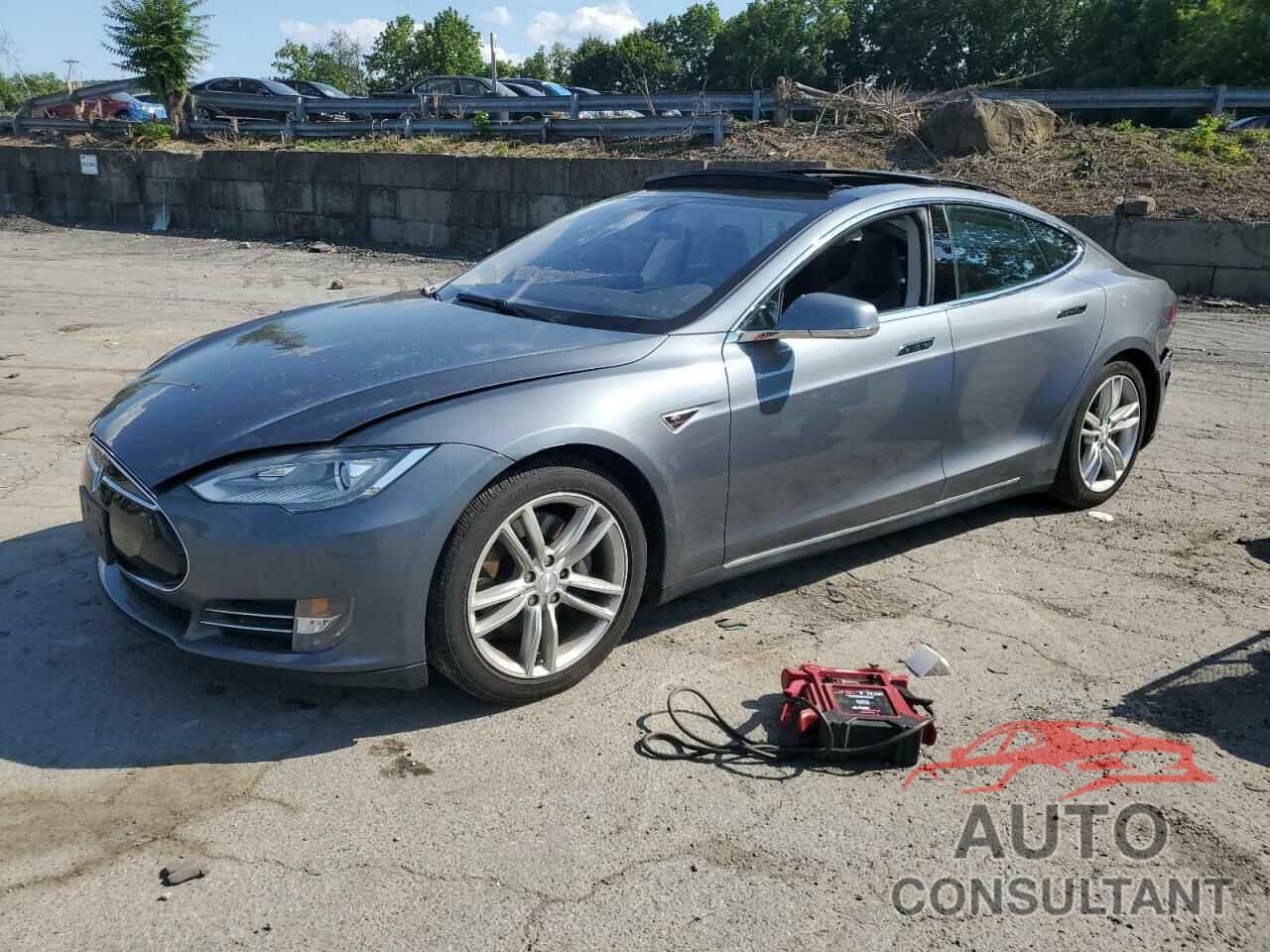 TESLA MODEL S 2013 - 5YJSA1CN5DFP08769