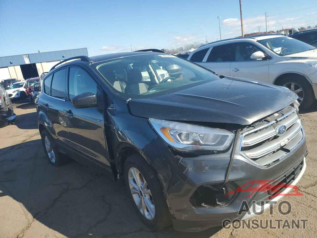 FORD ESCAPE 2017 - 1FMCU0GDXHUD18296