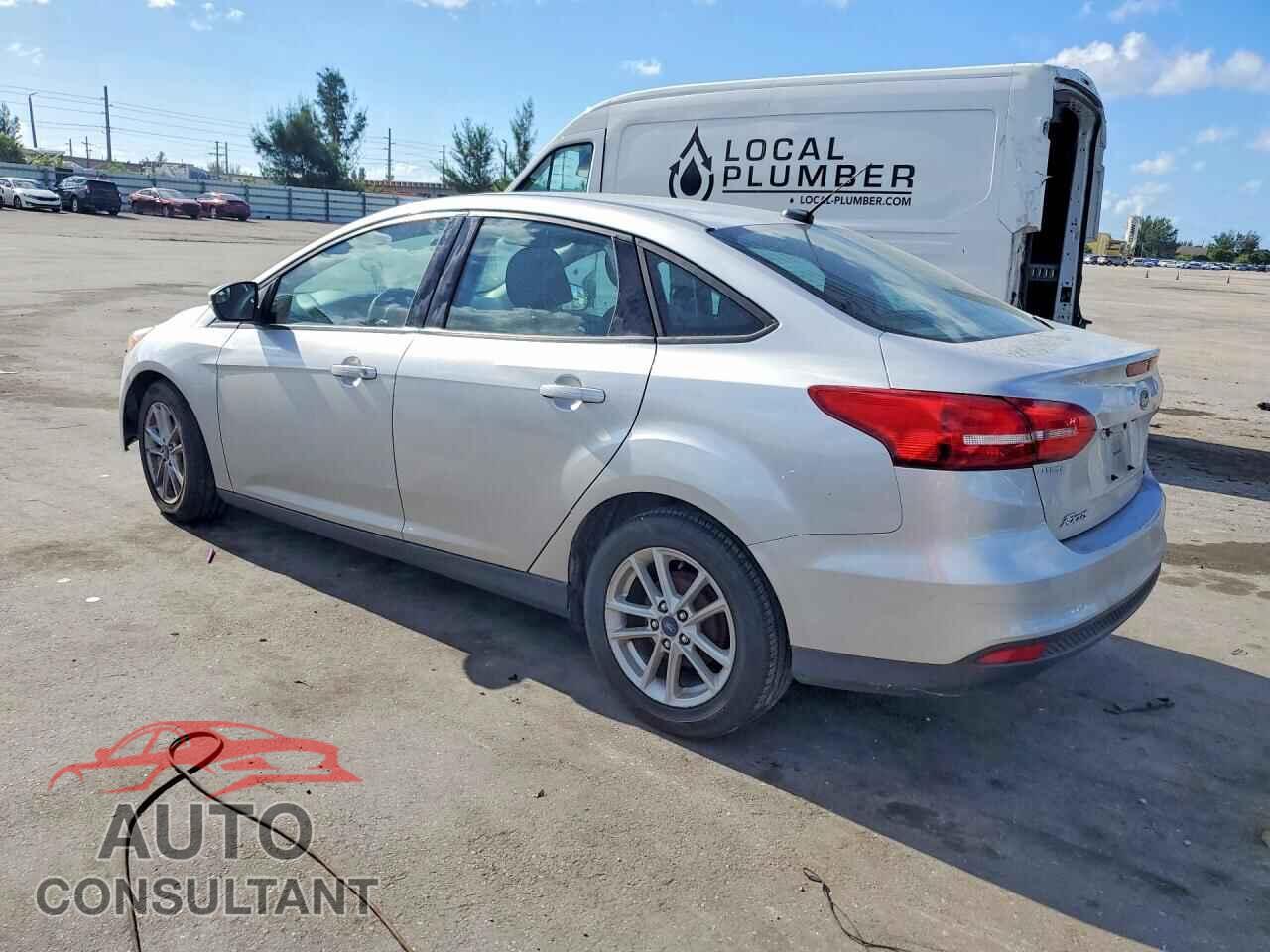 FORD FOCUS 2017 - 1FADP3F26HL264279