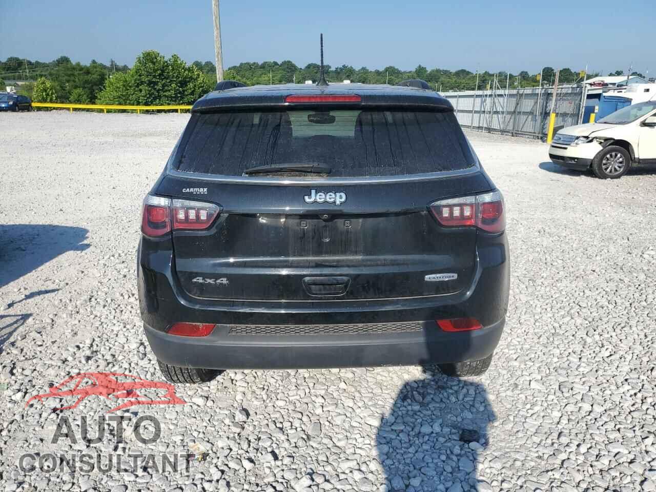 JEEP COMPASS 2019 - 3C4NJDBB9KT647396
