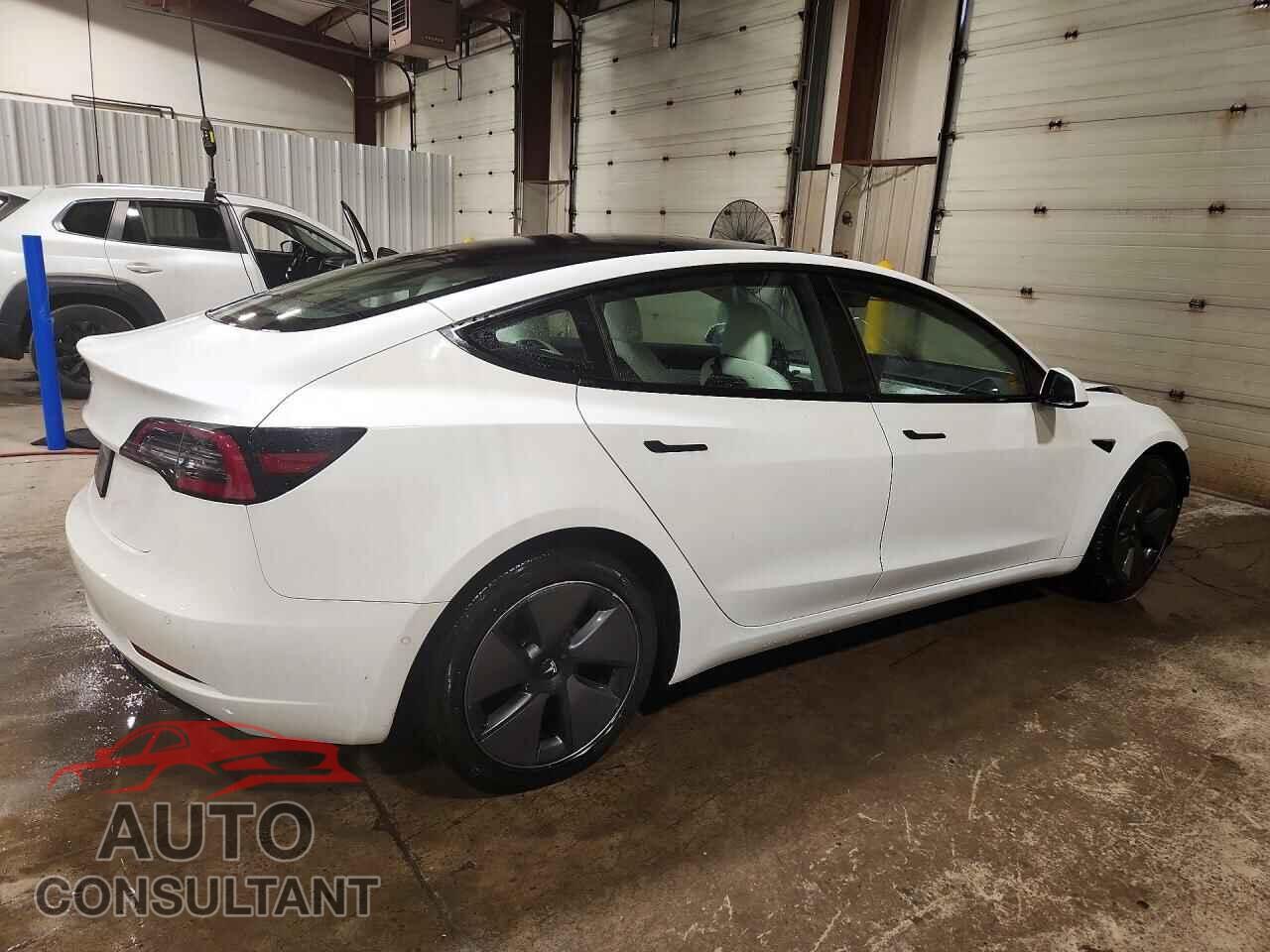 TESLA MODEL 3 2021 - 5YJ3E1EA2MF908687