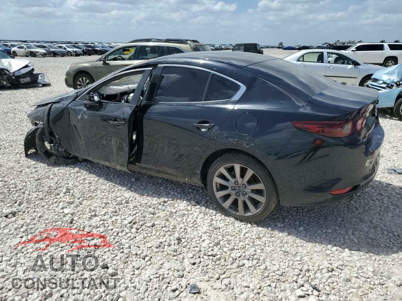 MAZDA 3 2019 - JM1BPACL7K1111951