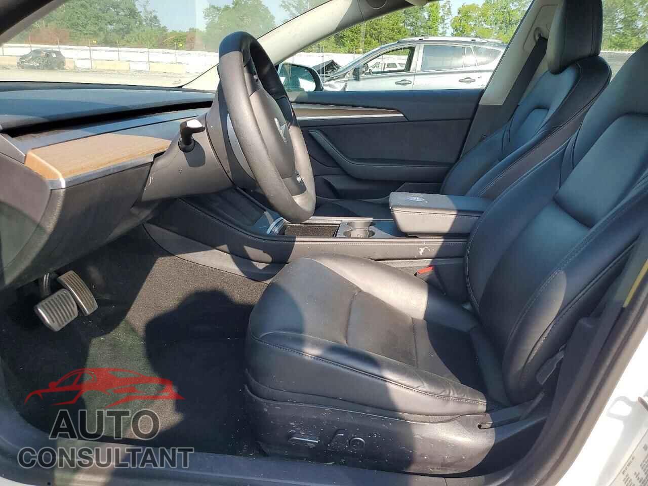 TESLA MODEL 3 2021 - 5YJ3E1EAXMF051289