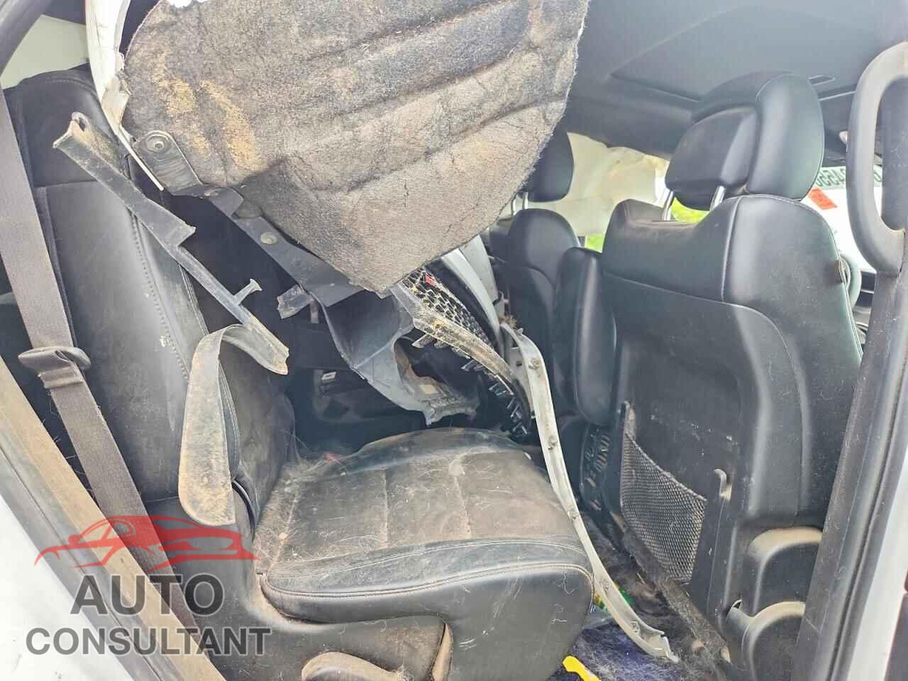 DODGE DURANGO 2019 - 1C4RDJDG5KC827907