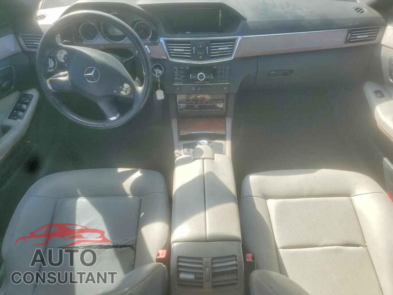 MERCEDES-BENZ E-CLASS 2010 - WDDHF8HB2AA227486