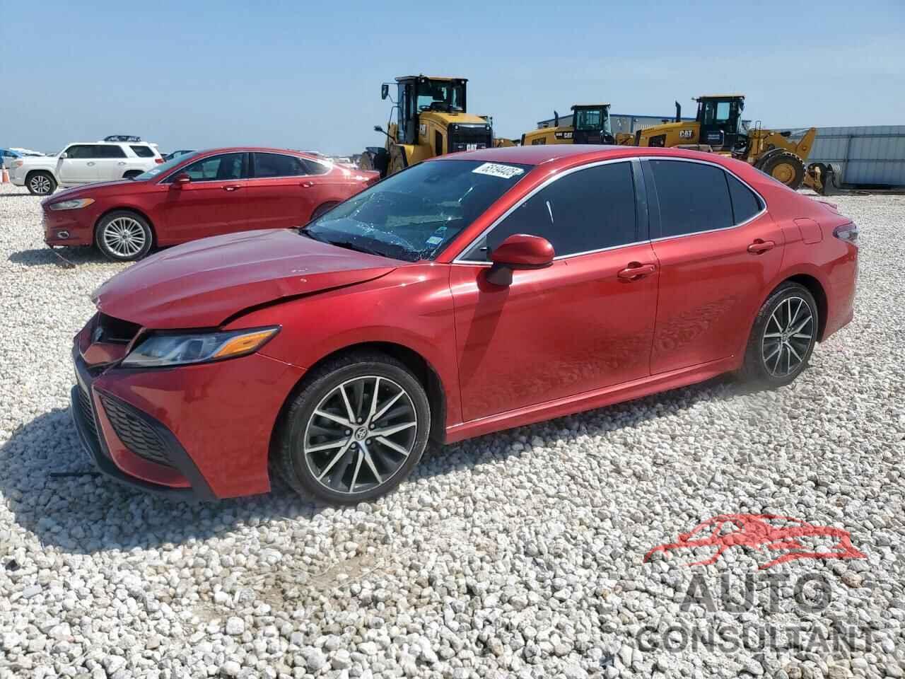TOYOTA CAMRY 2021 - 4T1G11AK5MU444924