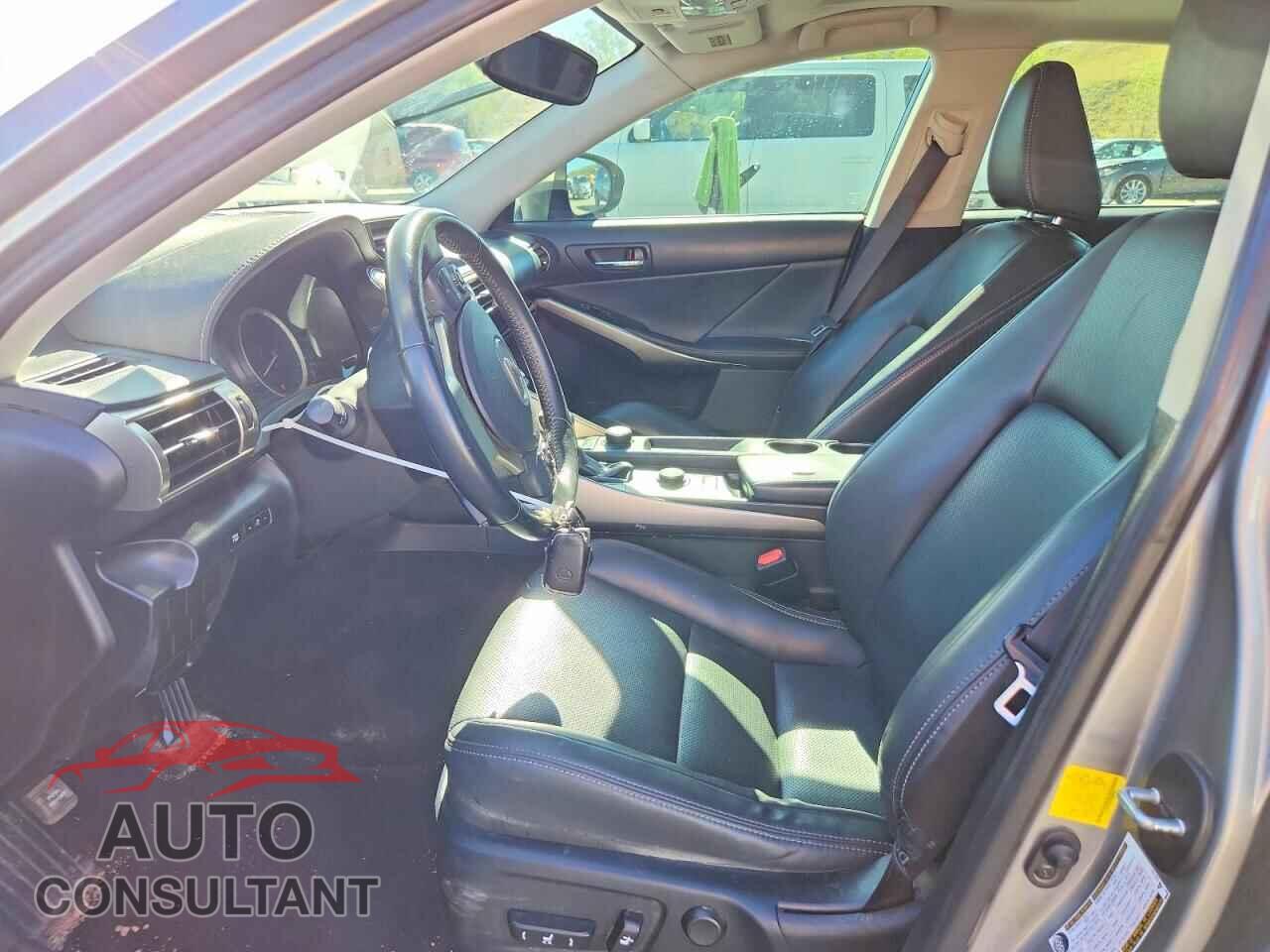 LEXUS IS 2015 - JTHCF1D23F5020167