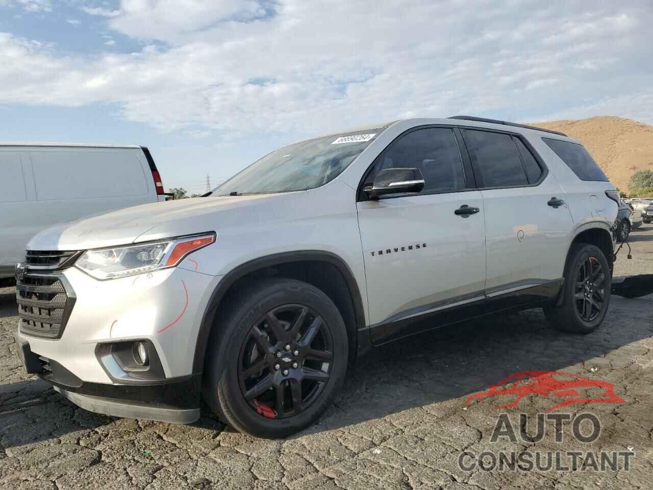 CHEVROLET TRAVERSE 2018 - 1GNERKKW3JJ207381