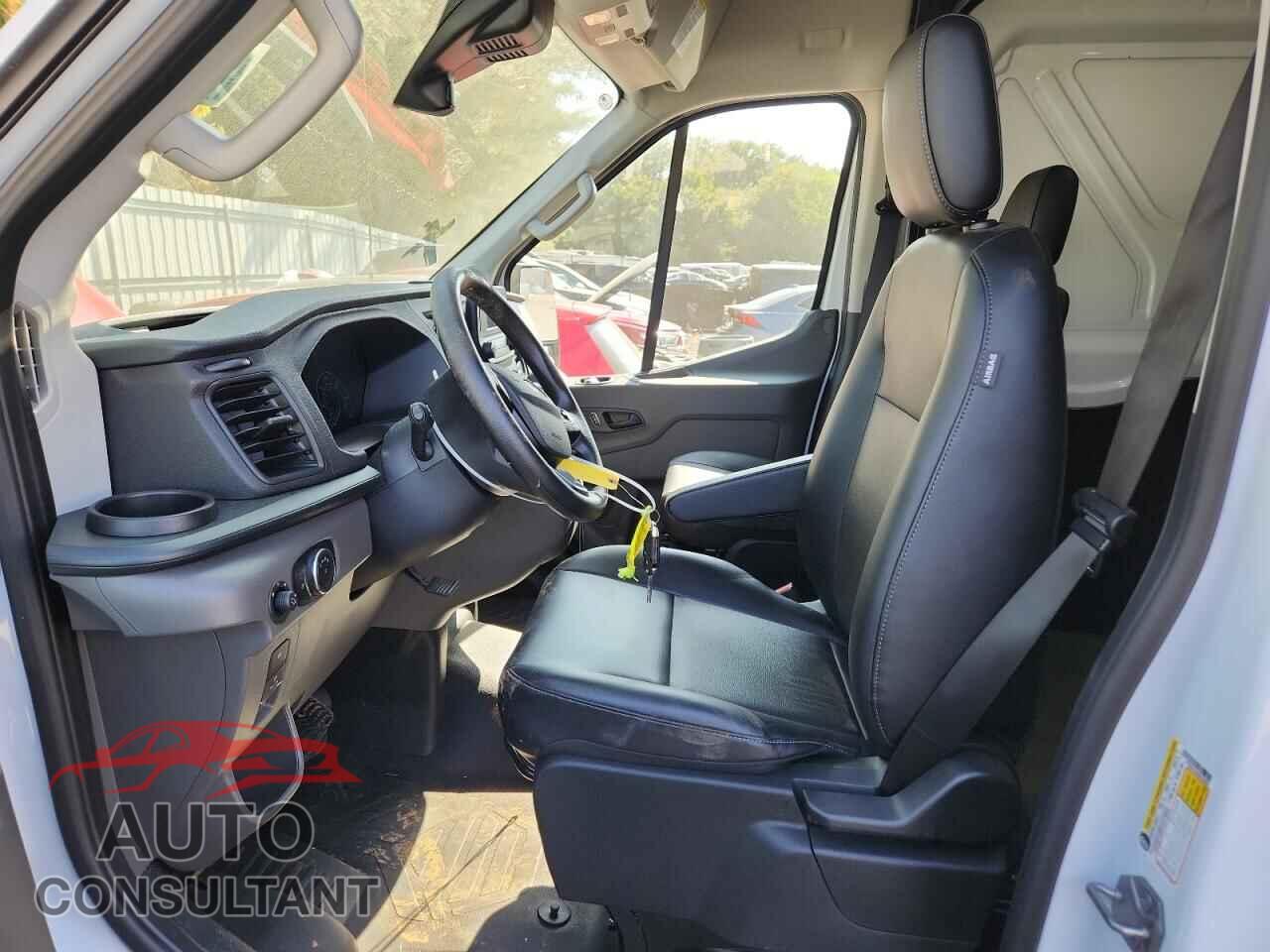 FORD TRANSIT 2025 - 1FTBR1C84SKA44869