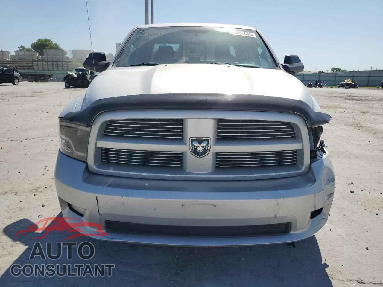 DODGE RAM 1500 2012 - 1C6RD7MT3CS266718