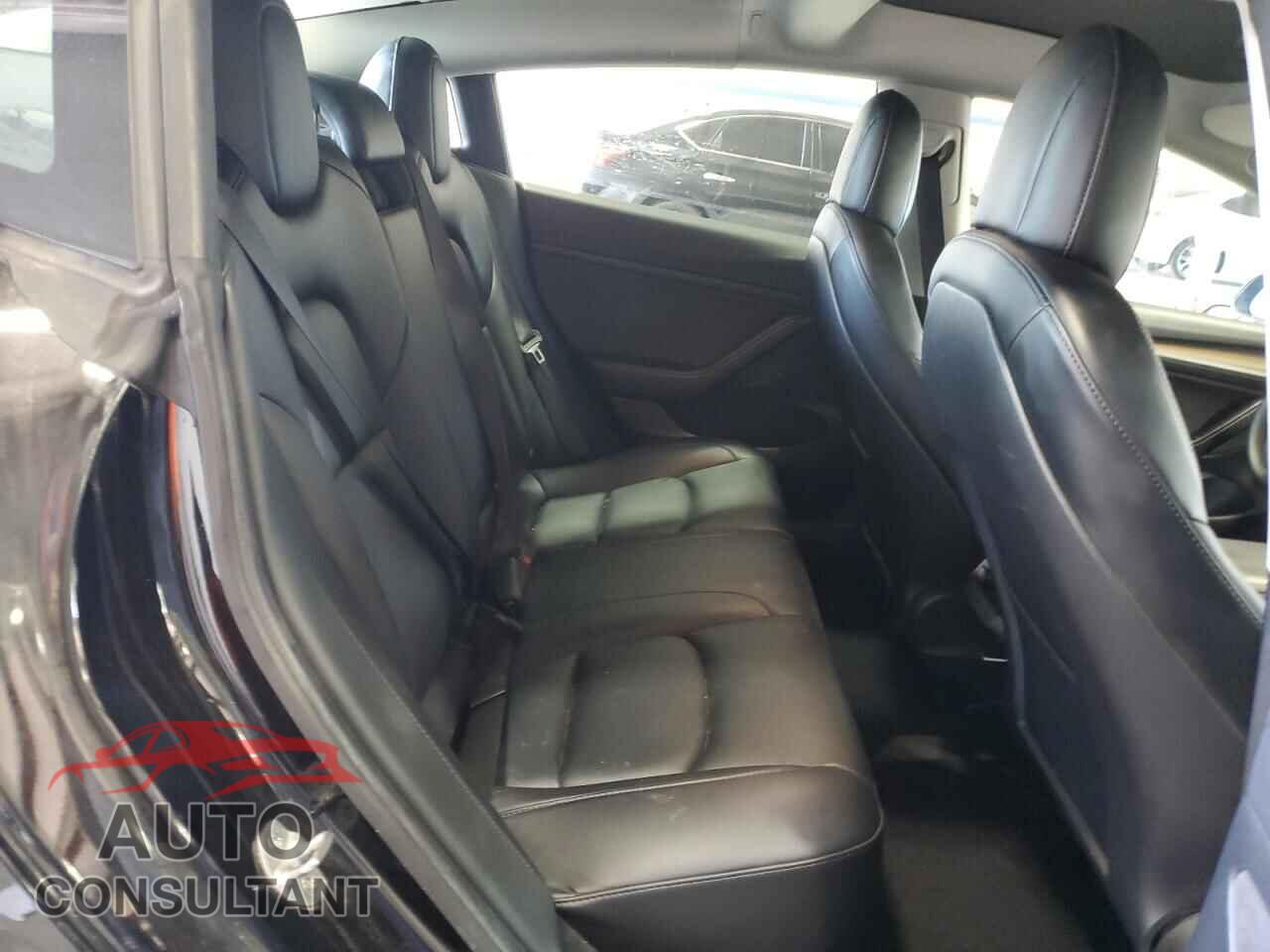 TESLA MODEL 3 2021 - 5YJ3E1EA2MF083217