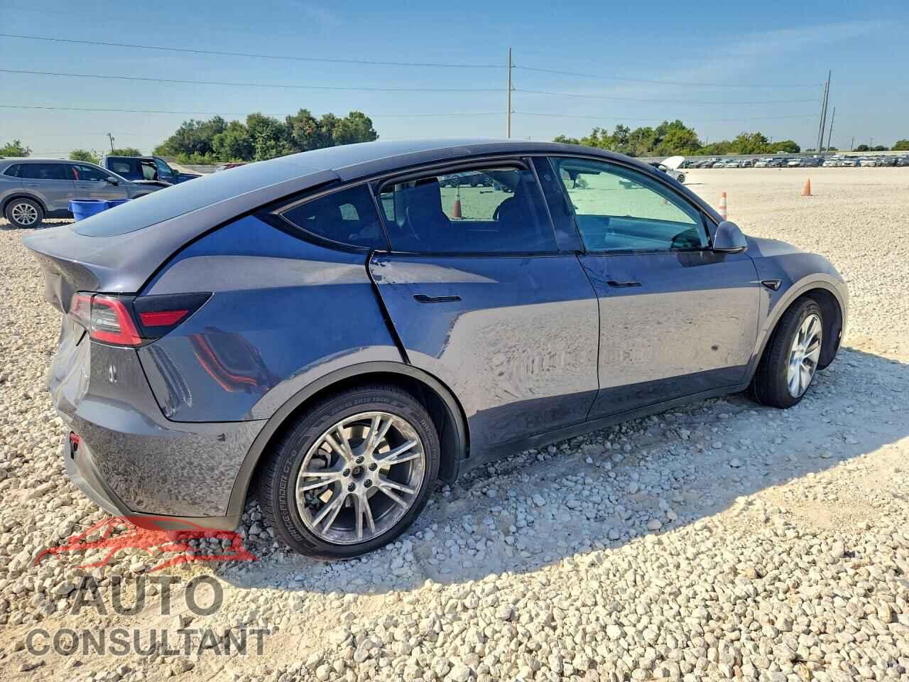 TESLA MODEL Y 2023 - 7SAYGAEE9PF769961