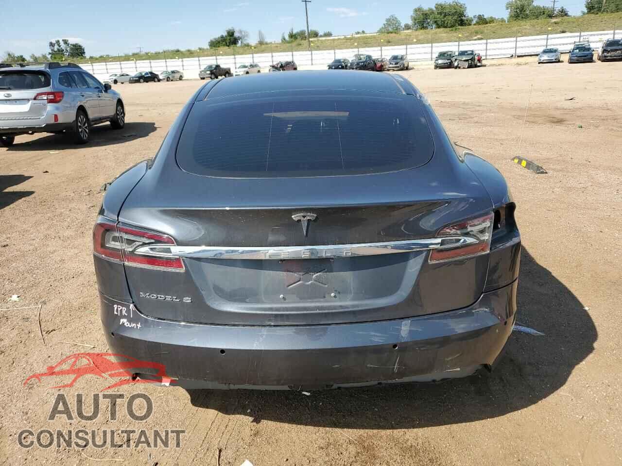 TESLA MODEL S 2016 - 5YJSA1E26GF158098