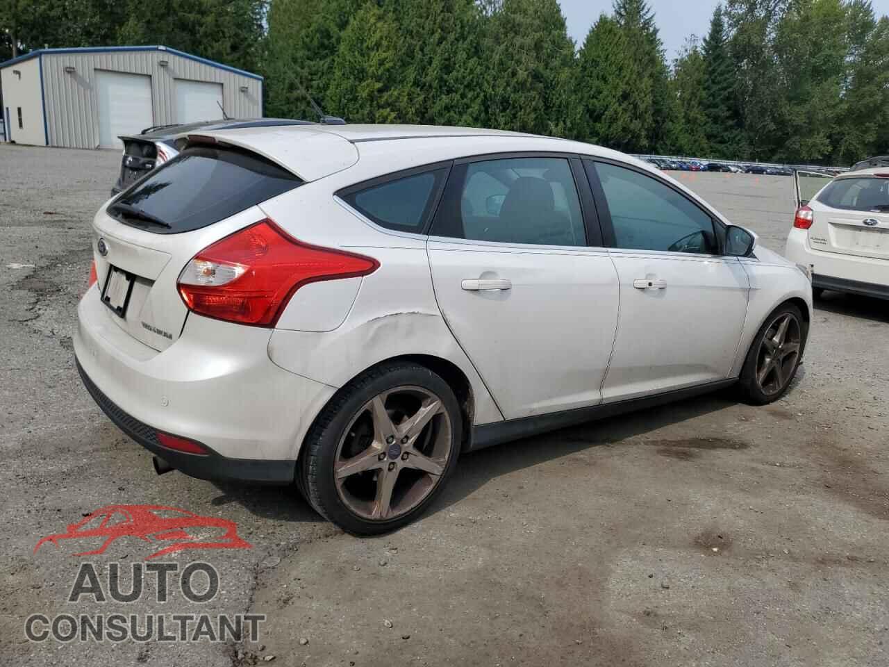 FORD FOCUS 2012 - 1FAHP3N22CL430101