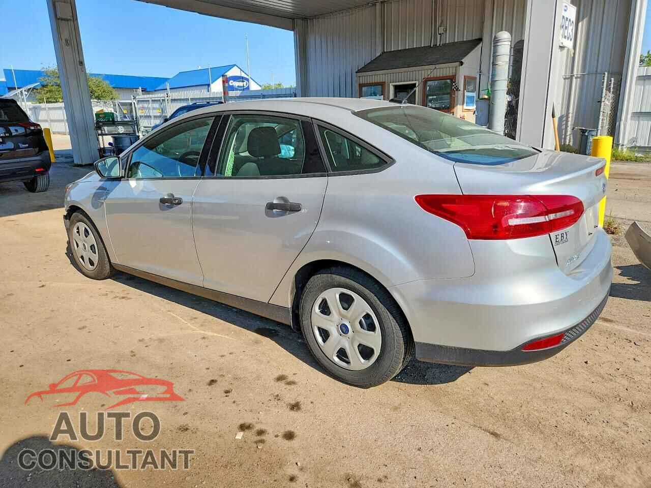 FORD FOCUS 2017 - 1FADP3E22HL243009