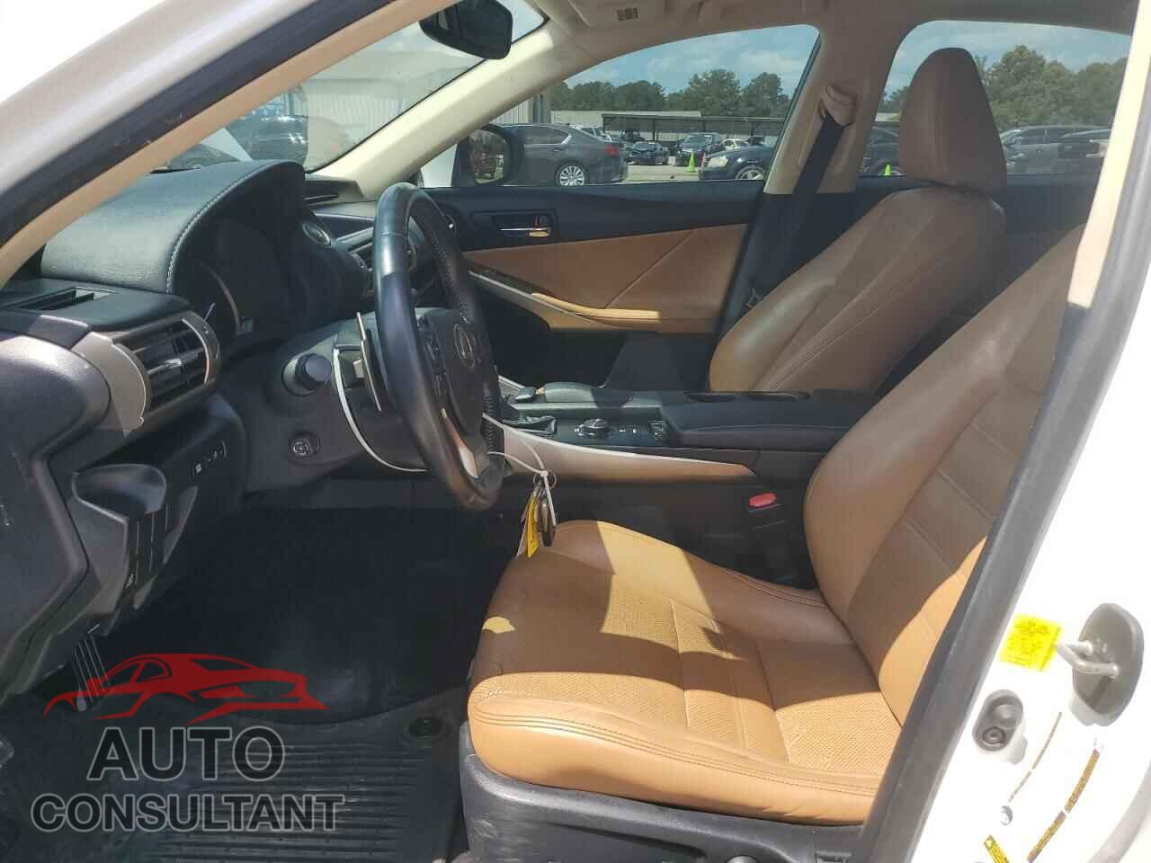 LEXUS IS 2014 - JTHCF1D29E5009995