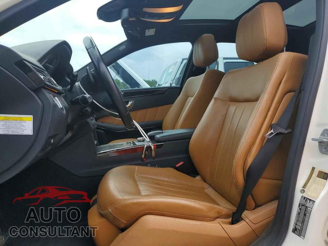 MERCEDES-BENZ E-CLASS 2011 - WDDHF8HB9BA416458