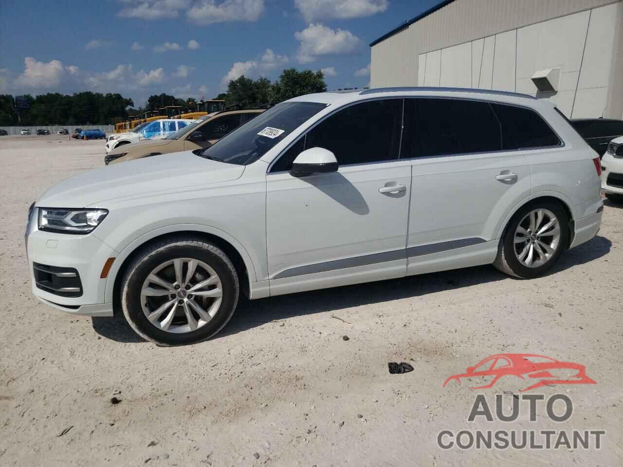 AUDI Q7 2019 - WA1AAAF72KD010661