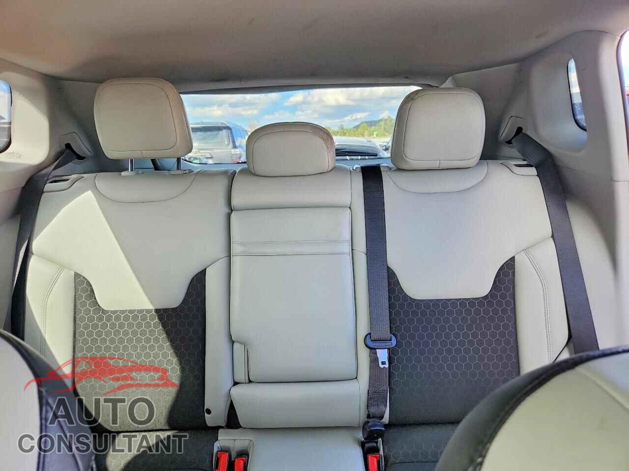 JEEP COMPASS 2017 - 3C4NJDBB3HT651372