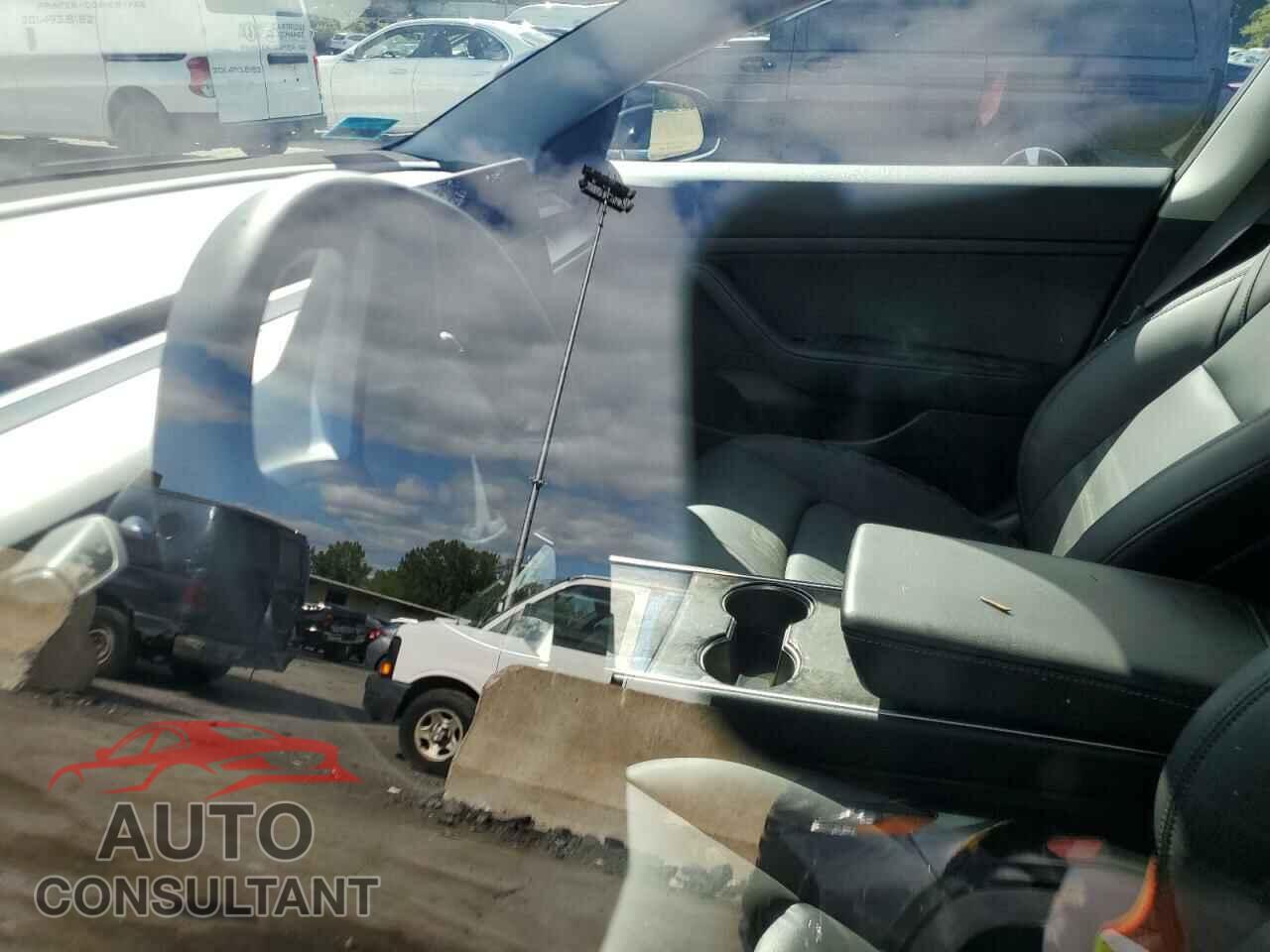 TESLA MODEL 3 2020 - 5YJ3E1EAXLF796686