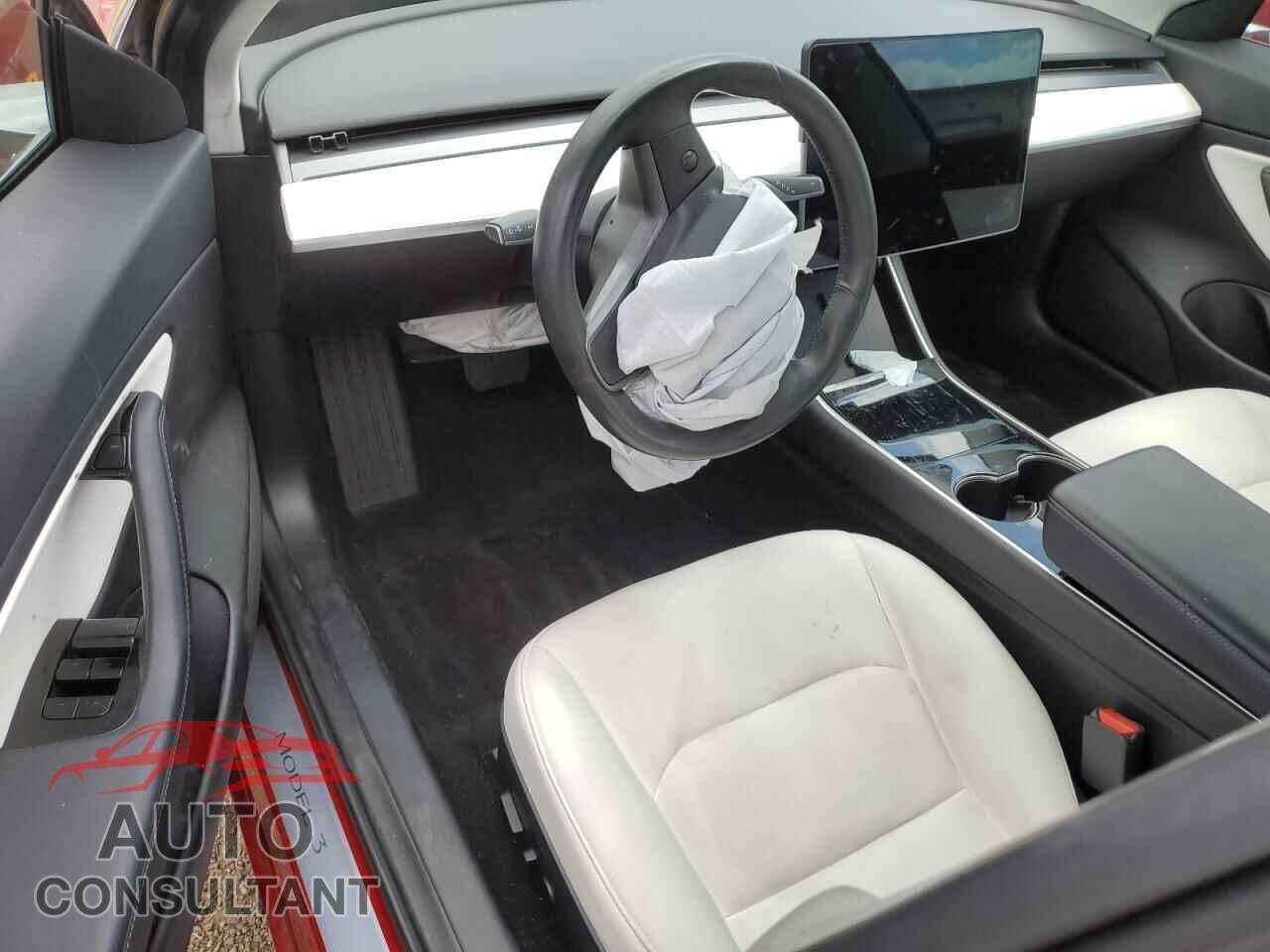 TESLA MODEL 3 2018 - 5YJ3E1EA5JF155670