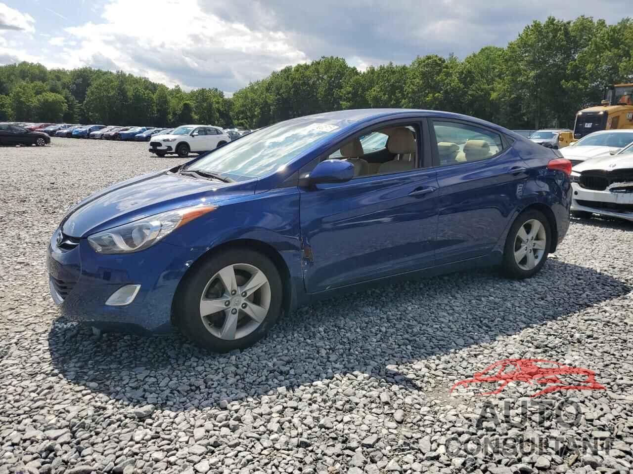 HYUNDAI ELANTRA 2013 - KMHDH4AE7DU682929
