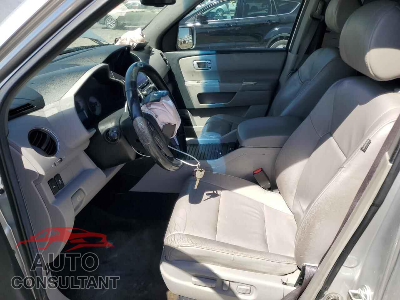 HONDA PILOT 2013 - 5FNYF3H99DB020146