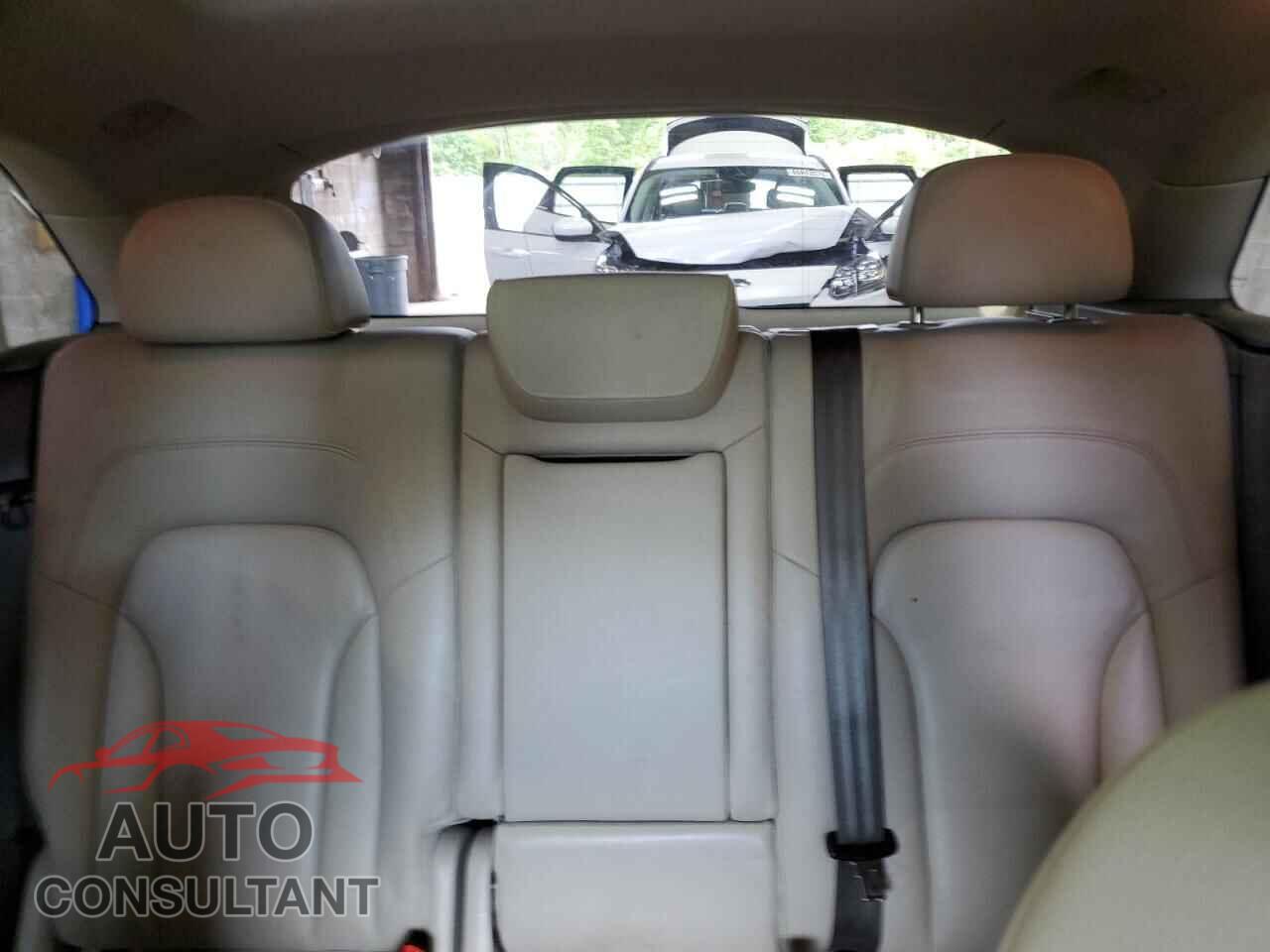 AUDI Q5 2012 - WA1DKAFP9CA080199
