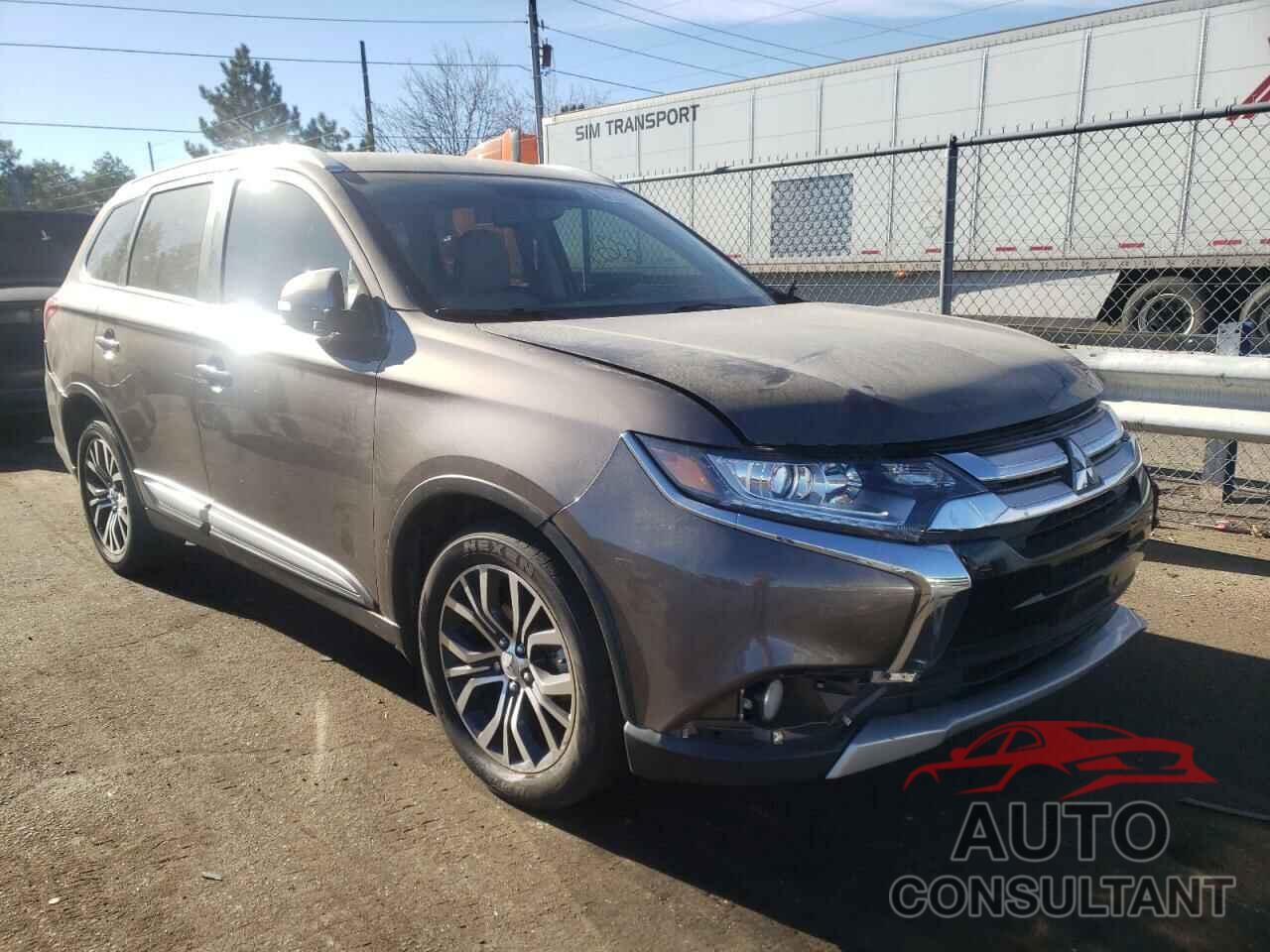 MITSUBISHI OUTLANDER 2018 - JA4AZ3A32JZ002165