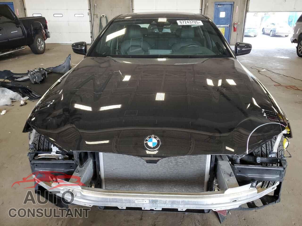 BMW 5 SERIES 2017 - WBAJA7C32HG907204