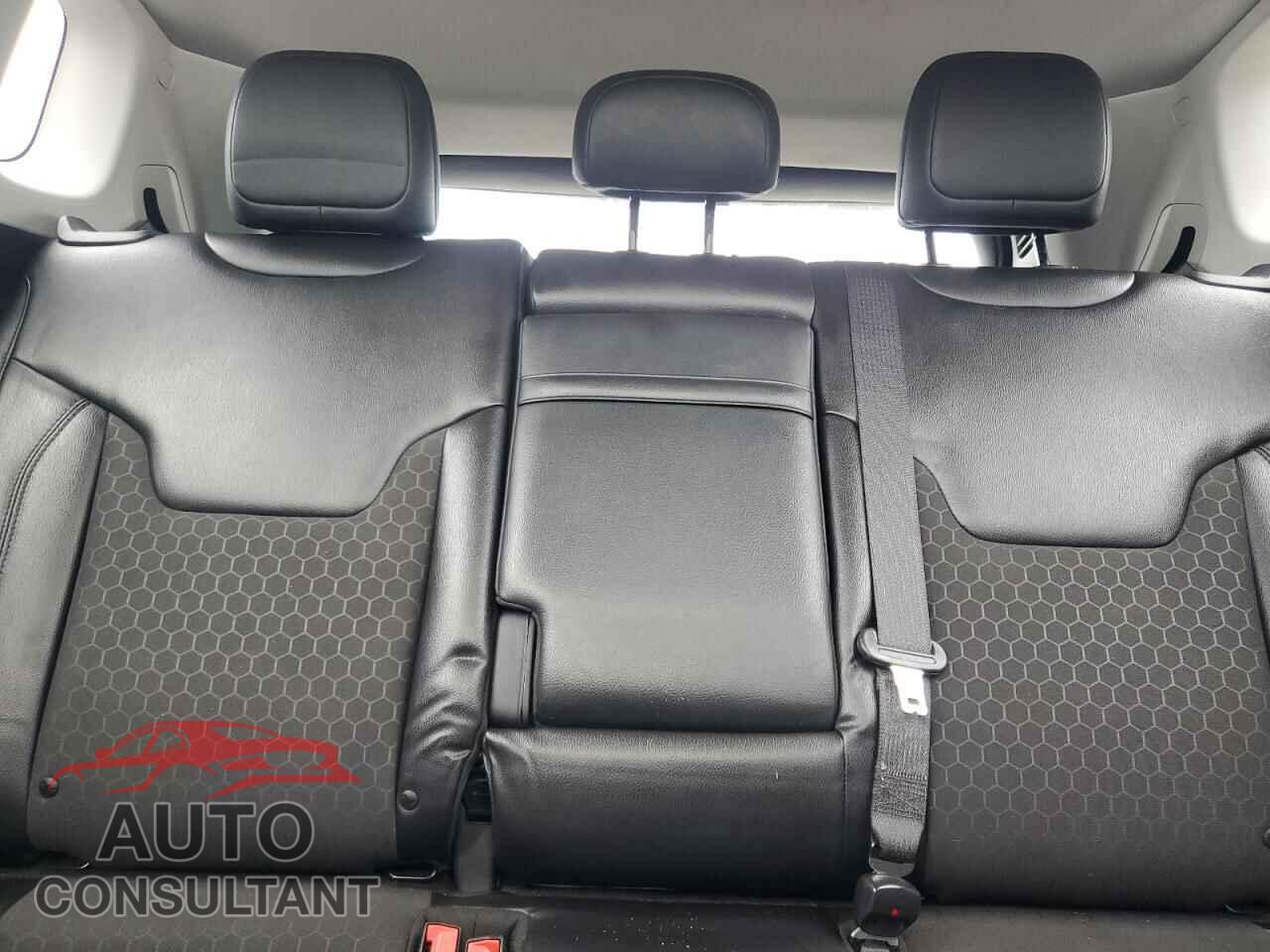 JEEP COMPASS 2019 - 3C4NJDBB3KT761393