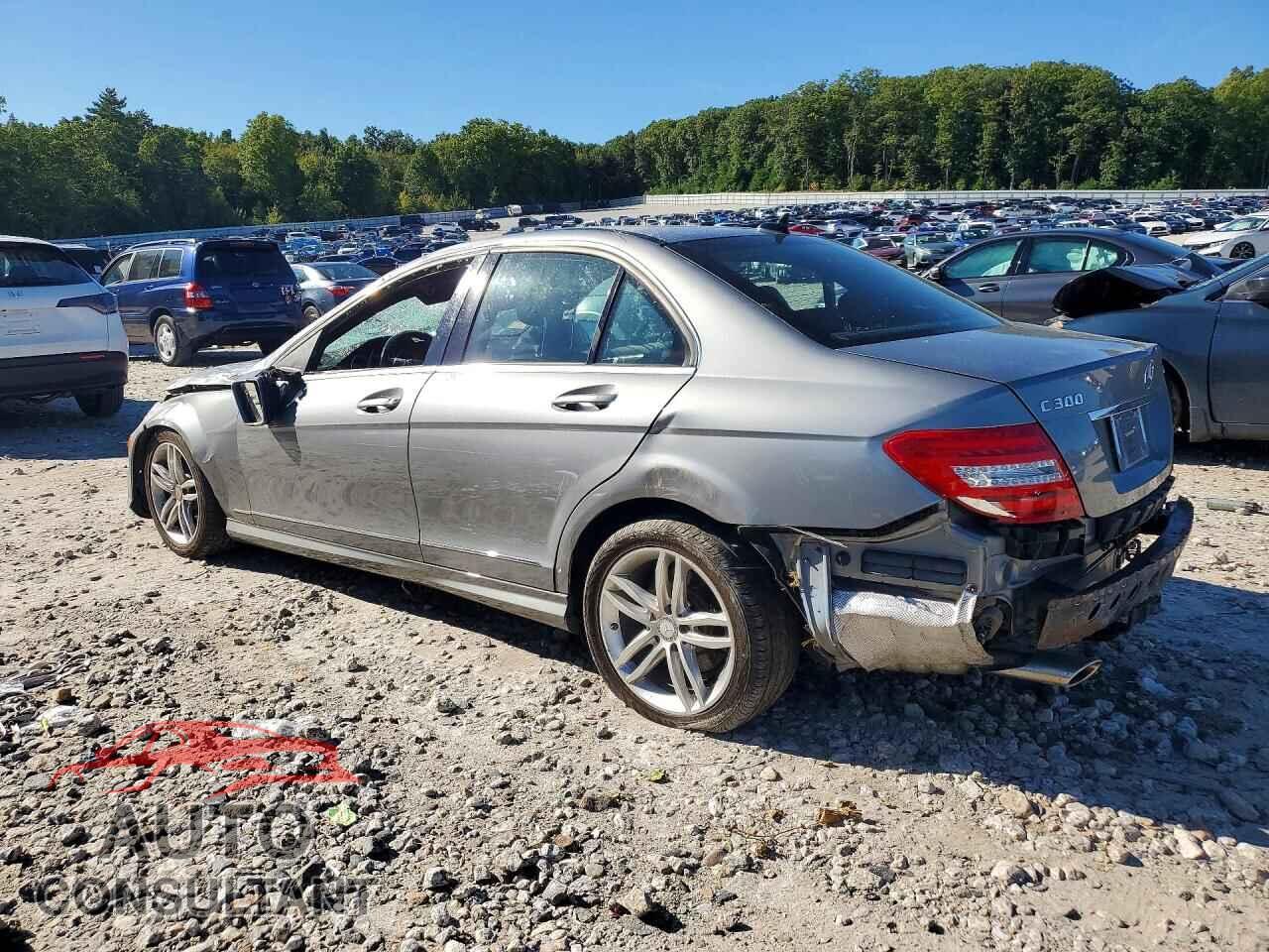 MERCEDES-BENZ C-CLASS 2012 - WDDGF8BB2CF863609