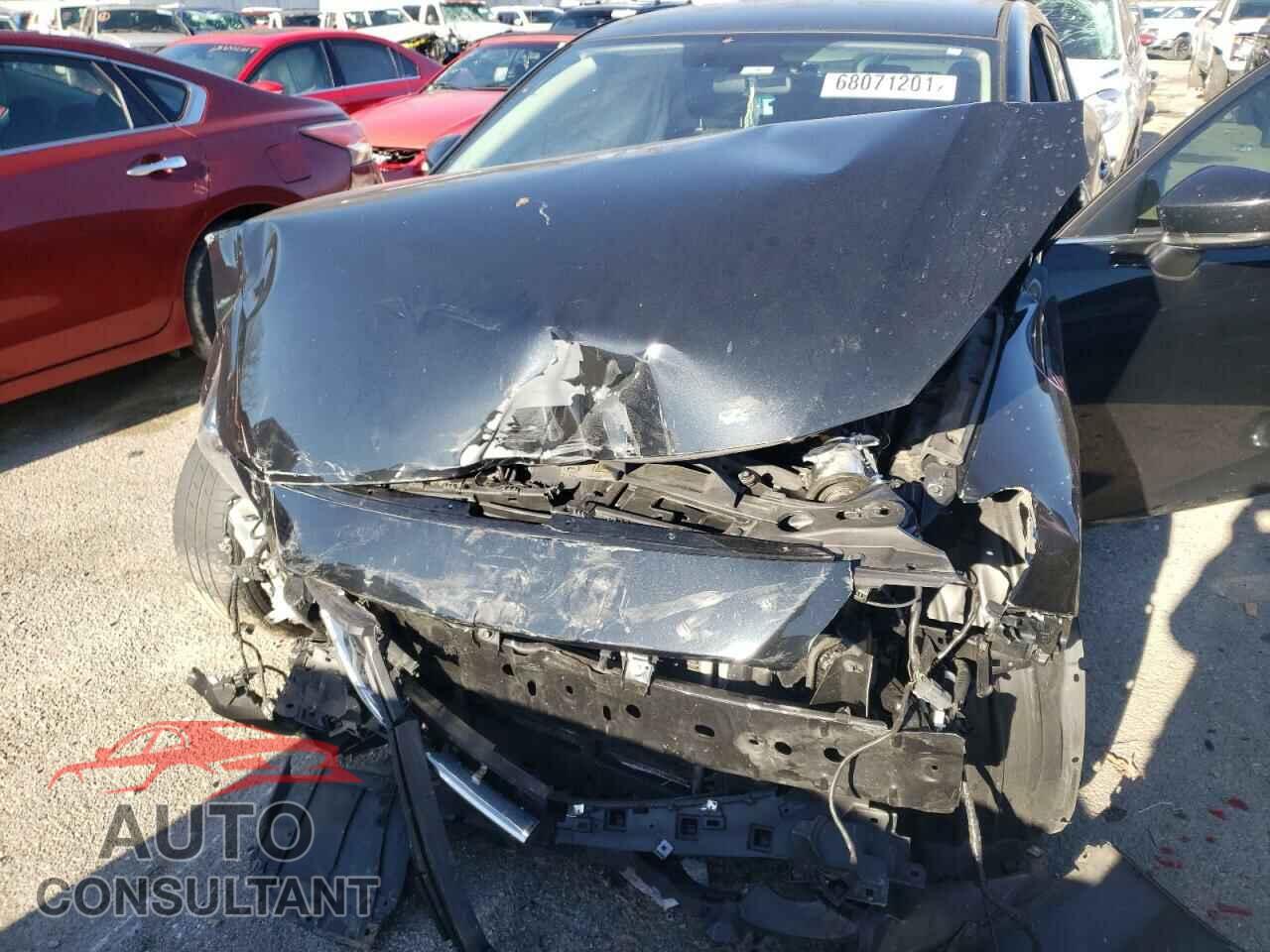 MAZDA 3 2017 - 3MZBN1U79HM104130
