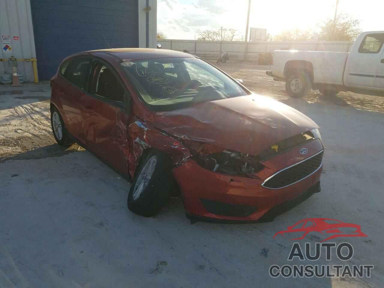 FORD FOCUS 2018 - 1FADP3K28JL282553