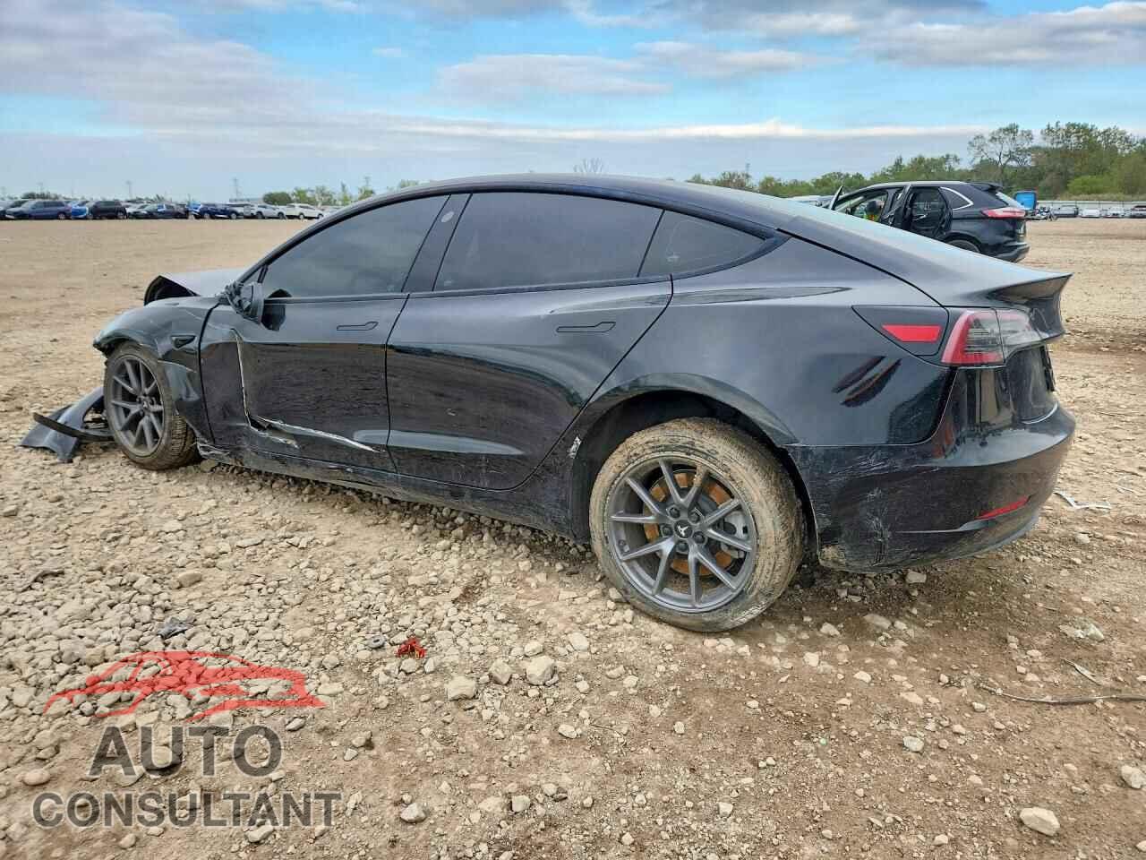 TESLA MODEL 3 2023 - 5YJ3E1EA8PF457639