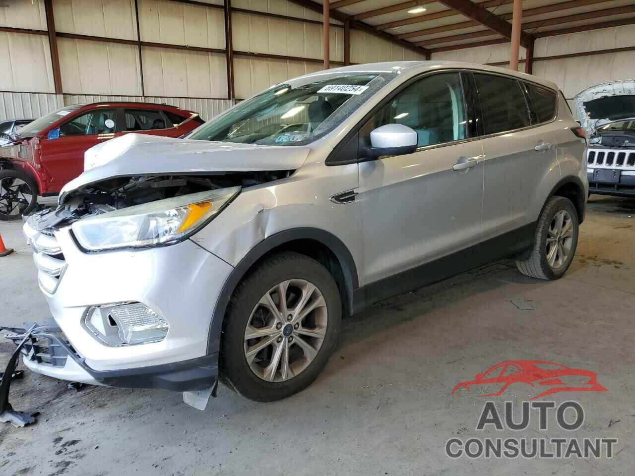 FORD ESCAPE 2017 - 1FMCU9G97HUC96936