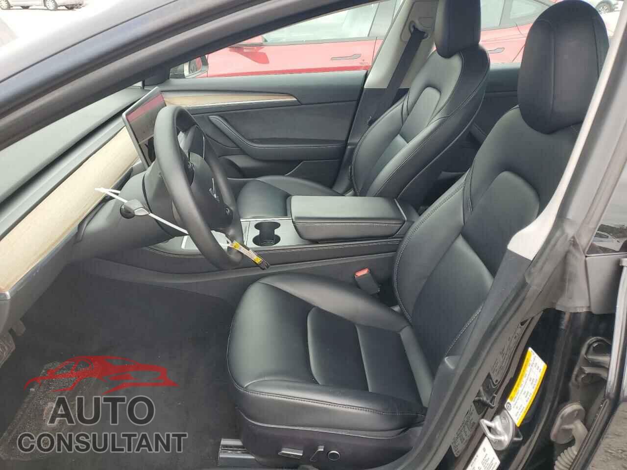 TESLA MODEL 3 2021 - 5YJ3E1EA8MF095145