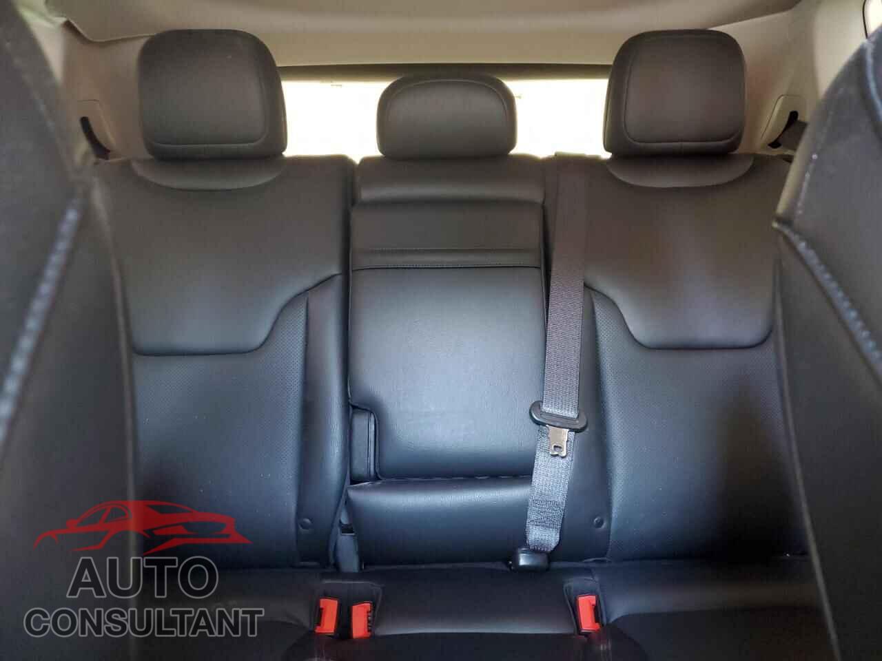 JEEP COMPASS 2018 - 3C4NJDCB0JT401348