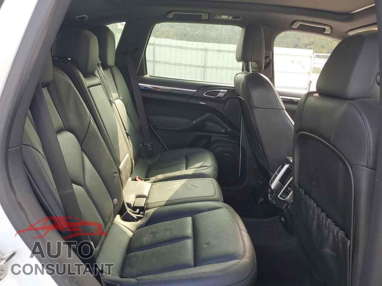 PORSCHE CAYENNE 2013 - WP1AF2A22DLA40114