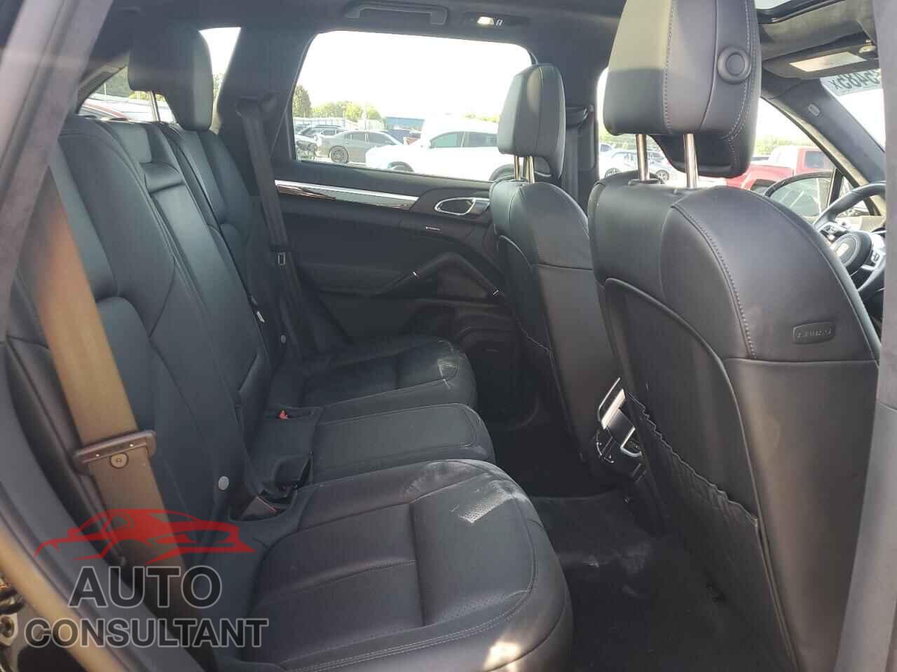 PORSCHE CAYENNE 2016 - WP1AD2A24GLA72637